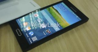เผยภาพ Samsung Galaxy F สมาร์ทโฟนสุดหรู บอดี้อลูมิเนียม แหวกแนวซัมซุงแบบเดิมๆ