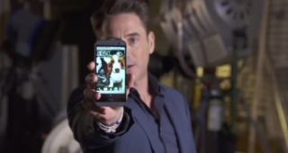 Robert Downey Jr ดาราดัง Iron Man เผย HTC One M8 ว่าสวยที่สุดในโลก