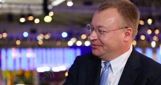 Stephen Elop รวยขึ้นอีก 33 ล้านเหรียญสหรัฐ หลังจากปิดดีลข้อเสนอ การเข้าซื้อมือถือ