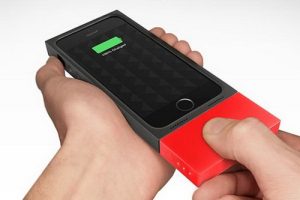 ใหม่!! Augment เคสไอโฟนที่สามารถชาร์จแบตได้ในตัว