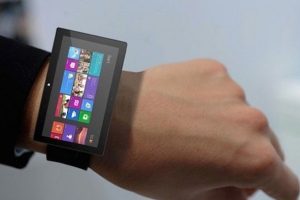 Microsoft ซุ่มทำ Surface Watch