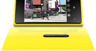 LUMIA สมาร์ทโฟนในคราบ Android กำลังมา