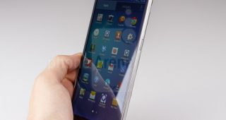 เปิดตัวอย่างต่อเนื่องกับ Samsung Galaxy Mega 2