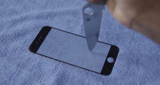 หน้าจอ iPhone 6 มาพร้อมกระจก Sapphire เป็นจริงแค่ครึ่งเดียว?