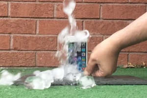 iPhone 5s รับคำท้า ALSIceBucketChallenge แล้ว