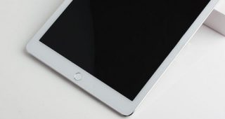 ไม่มีใครยอมใครหรอก! Apple เพิ่ม RAM iPad Air 2 และ iPhone ขนาดความจุใหม่