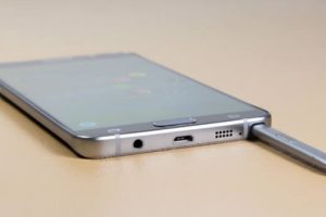 ระวัง!! Samsung Galaxy Note5 ใส่ปากกา S Pen ผิดด้านอาจทำให้เครื่องมีปัญหา