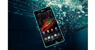 สัมผัสการถ่ายภาพใต้น้ำระดับ Full HD ไปกับ SONY Xperia ZR