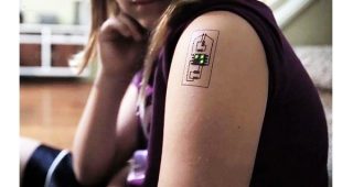 Tech Tats เทคโนโลยีรอยสักอัจฉริยะ สามารถชำระเงินผ่านระบบได้คล้ายกับ Apple Pay