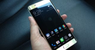 รีวิว Samsung Galaxy S6 edge+ จอโค้งใหญ่เต็มตา ถ่ายภาพเร็วกว่าใคร