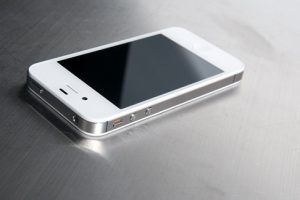 เป็นเรื่อง! ผู้ใช้งาน iPhone 4s รวมตัวกันฟ้อง Apple เหตุหลังอัพเดท iOS 9 ทำให้ฟังก์ชั่นมีปัญหา ตัวเครื่องทำงานช้าลง