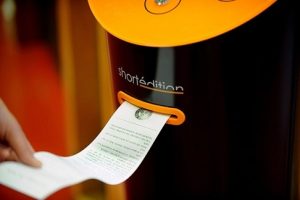 ไอเดียดี! ฝรั่งเศสผลิตเครื่องขายบทความเรื่องสั้น ขนาดกะทัดรัด พกพาสะดวก