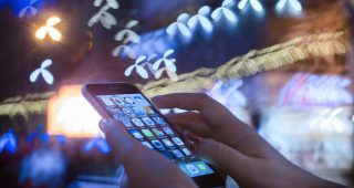 dtac เผยยอด Data อวยพรปีใหม่ 2559 โต 2 เท่า รับกระแส 4G บูม