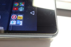 ผู้ใช้งานสุดงง!! Sony Xperia Z3 จู่ๆ เครื่องร้อนจนหน้าจอแตกเอง