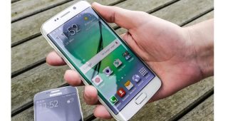 หลุด! ภาพด้านหลัง Samsung Galaxy S7 และ S7 edge ขอบกระจกโค้งมน ก่อนเปิดตัว 21 กุมภาพันธ์นี้
