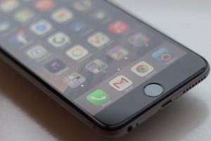 เหตุผล 2 ข้อที่ Apple เลือกเปิดตัว iPhone หน้าจอ 4 นิ้ว ในเดือนมีนาคมนี้