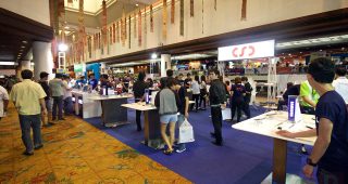 โปรโมชั่นของแถมจัดเต็ม ที่บูธ CSC ในงาน Commart Connect 2016