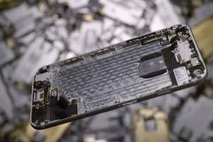 Apple เปิดตัว Liam หุ่นยนต์แยกชิ้นส่วน iPhone เพื่อนำไปรีไซเคิล