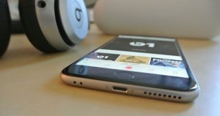 เผยภาพร่าง iPhone Pro มาพร้อมกล้องหลังคู่ ไม่มีช่องเสียบหูฟัง