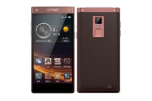 เปิดตัว Gionee W909 มือถือฝาพับหน้าจอคู่ สเปคแรงไม่ใช่เล่น!