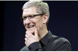 Tim Cook เผย iPhone อาจมีมานานกว่า 350 ปีแล้ว! พร้อมโชว์ภาพโบราณเป็นหลักฐาน