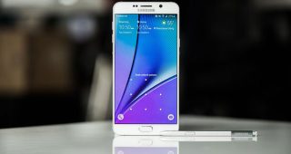 Samsung Galaxy Note 6 อาจมีรุ่นความจุ 256GB พร้อมอัพเกรดสเปคแรงขึ้น มีคุณสมบัติกันน้ำ