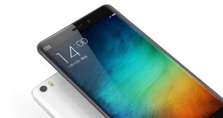 Xiaomi เตรียมผลิตสมาร์ทโฟนขอบจอโค้ง ใช้ชิป Snapdragon 823 พร้อม RAM 6GB