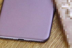 อีกระลอก! หลุดฝาหลัง iPhone 7 มาพร้อมลำโพง 4 ตัว ไร้ช่องเสียบหูฟัง