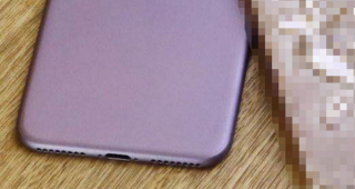 อีกระลอก! หลุดฝาหลัง iPhone 7 มาพร้อมลำโพง 4 ตัว ไร้ช่องเสียบหูฟัง