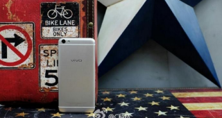 เผยภาพ vivo X7 มาพร้อม RAM 4GB กล้อง 21MP ก่อนเปิดตัว 30 มิถุนายนนี้!