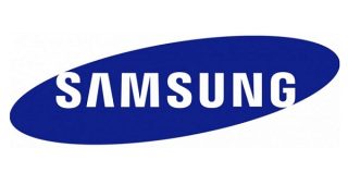 แบบนี้ก็ได้หรอ? พนักงาน Samsung ไม่ต้อนรับลูกค้าใส่เสื้อยืดรองเท้าแตะ มองตั้งแต่หัวจรดปลายเท้า!!