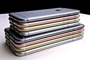 จุดพลุ!! ทิม คุก ฉลองยอดจำหน่าย iPhone ทะลุพันล้านเครื่องแล้ว