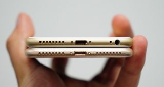 ฝันสลาย!! iPhone 7 จะไม่มีลำโพงคู่ตามข่าวลือ เป็นเพียงชิ้นส่วนตกแต่งเท่านั้น