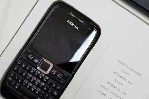 ยังไง?! Meizu ร่อนบัตรเชิญเปิดตัวสมาร์ทโฟนรุ่นใหม่ พร้อมแนบ Nokia E71 ชวนให้สงสัย!