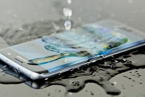 โหดไปไหน? Samsung Galaxy S7 edge น้ำหกใส่เครื่องไม่กี่วินาที ช่างประเมินค่าซ่อมหมื่นเจ็ด!!