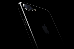 iPhone 7 สีเจ็ทแบล็ค (ดำเงา) พร้อมเหตุผลที่ทำให้คุณไม่อยากซื้อมัน!!
