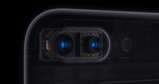 iPhone รุ่นปี 2017 จะมาพร้อมเลนส์กล้องคู่ เฉพาะรุ่นไฮเอนด์เท่านั้น!