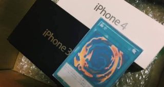 ยอมใจ!! สาวจีนสั่งซื้อ iPhone 7 แต่ได้ iPhone 3G และ iPhone 4 พร้อมการ์ดรวมร่างมาซะงั้น