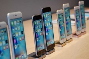 ดุเดือด!! บริษัทจีนสั่งห้ามพนักงานซื้อ iPhone 7 หากฝ่าฝืนจะถูกไล่ออกทันที