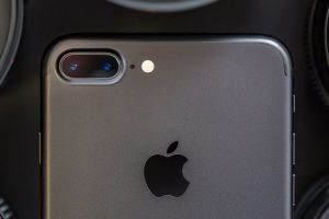 สาธิตการถ่ายภาพหน้าชัดหลังเบลอด้วย 