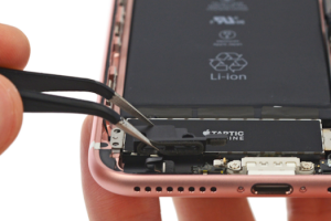 รู้ยัง? iPhone 7 วัดความกดอากาศได้ด้วย Barometric Vent ที่ถูกนำมาบรรจุแทนขั้วต่อหูฟัง