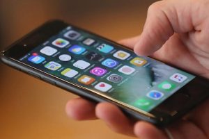 หลายบริษัทในจีนออกกฏห้ามพนักงานซื้อ iPhone 7 หากฝ่าฝืนไล่ออกทันที!!