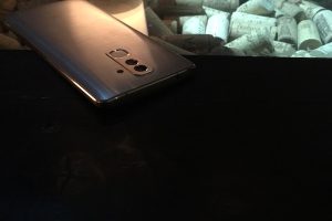 ภาพหลุด Flash 3 มีกล้องมากถึง 4 ตัว!!