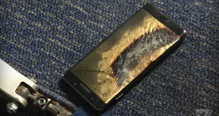 ระทึก!! Galaxy Note7 ล็อตใหม่ระเบิดบนเครื่องบิน หนีตายกันให้วุ่น!