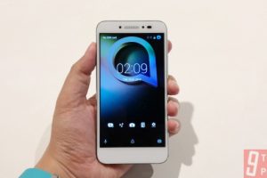 รีวิว Alcatel Shine Lite หรูหรา มีสไตล์ ไม่ซ้ำใคร ในราคาเพียง 3,990 บาท พร้อมแพ็กเกจ AIS