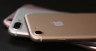 ดราม่าเกิด! ลูกค้าเสียความรู้สึกหลังนัดรับ iPhone 7 กับทาง AIS