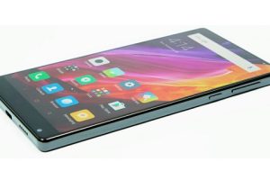 เผยภาพ Xiaomi Mi Mix สมาร์ทโฟนจอไร้ขอบ สเปคเริศเฉดสีใหม่