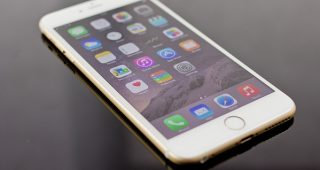 Apple รับซ่อมหน้าจอ iPhone 6 Plus ด้วยราคาส่วนลดกว่าครึ่งในไทย!