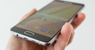 Samsung Galaxy A7 (2017) จอใหญ่ 5.7 นิ้ว RAM 3GB กล้องหน้า 16MP กันน้ำได้ คาดเปิดตัวธันวาคมนี้!
