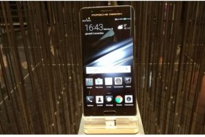 เปิดราคาอะไหล่ของ Huawei Mate 9 Porsche Design บอกเลยงานนี้มีหนาว!!